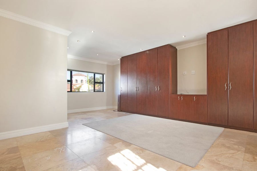 5 Bedroom Property for Sale in Rondebosch Western Cape